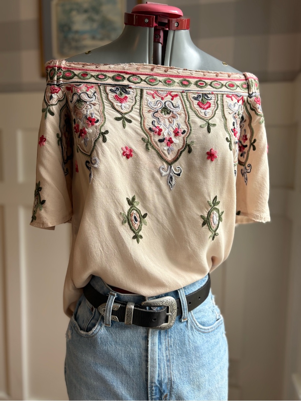 Democracy Cream Embroidered Off-Shoulder Boho Top Small - Picture 1 of 7